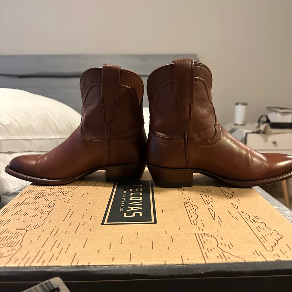 Tecova Boots